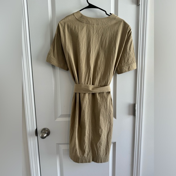 Khaki dress with belt - Picture 4 of 7